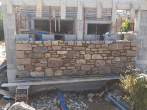 Création mur en pierre